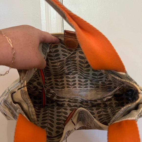 Orla Kiely Multi-Leaf Pattern Hobo Bag - Picture 5 of 7